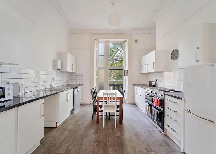 No 64 Georgian House - By Clifton Short Lets *