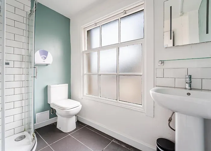 No 64 Georgian House - By Clifton Short Lets Bristol