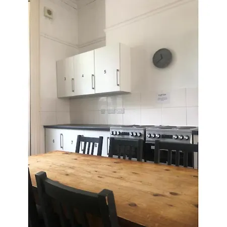 Pensión St Paul's Road Townhouse - By Clifton Short Lets Bristol