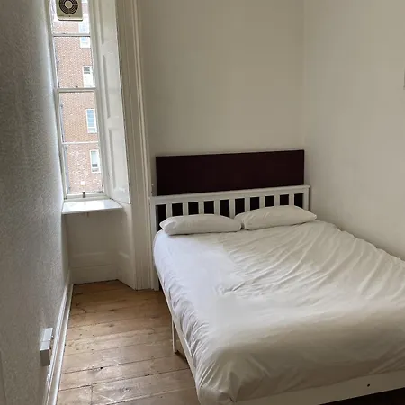 St Paul's Road Townhouse - By Clifton Short Lets Bristol